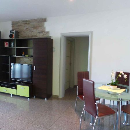 Holiday Home In Malinska/Insel Krk 13031 外观 照片