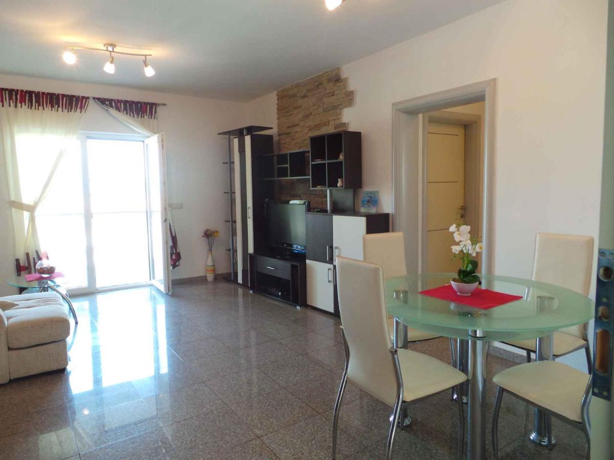 Holiday Home In Malinska/Insel Krk 13031 外观 照片
